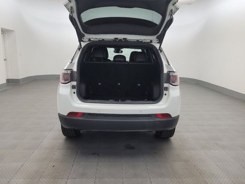 Used 2025 Jeep Compass Limited AWD/4WD image 29