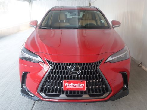Used 2024 Lexus NX 350 AWD w/ Vision Package image 4