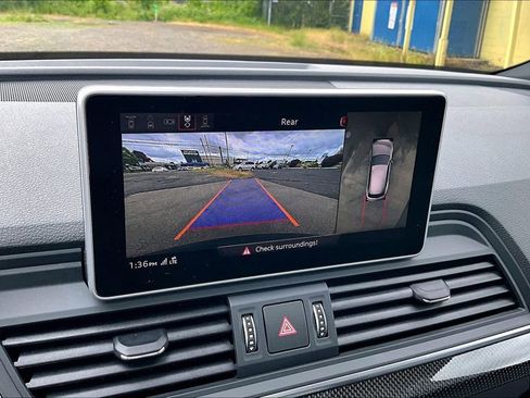Used 2018 Audi SQ5 Prestige AWD/4WD image 29
