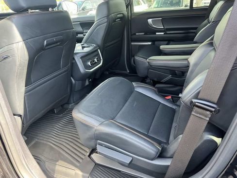 Used 2025 Ford Expedition Tremor AWD/4WD image 14