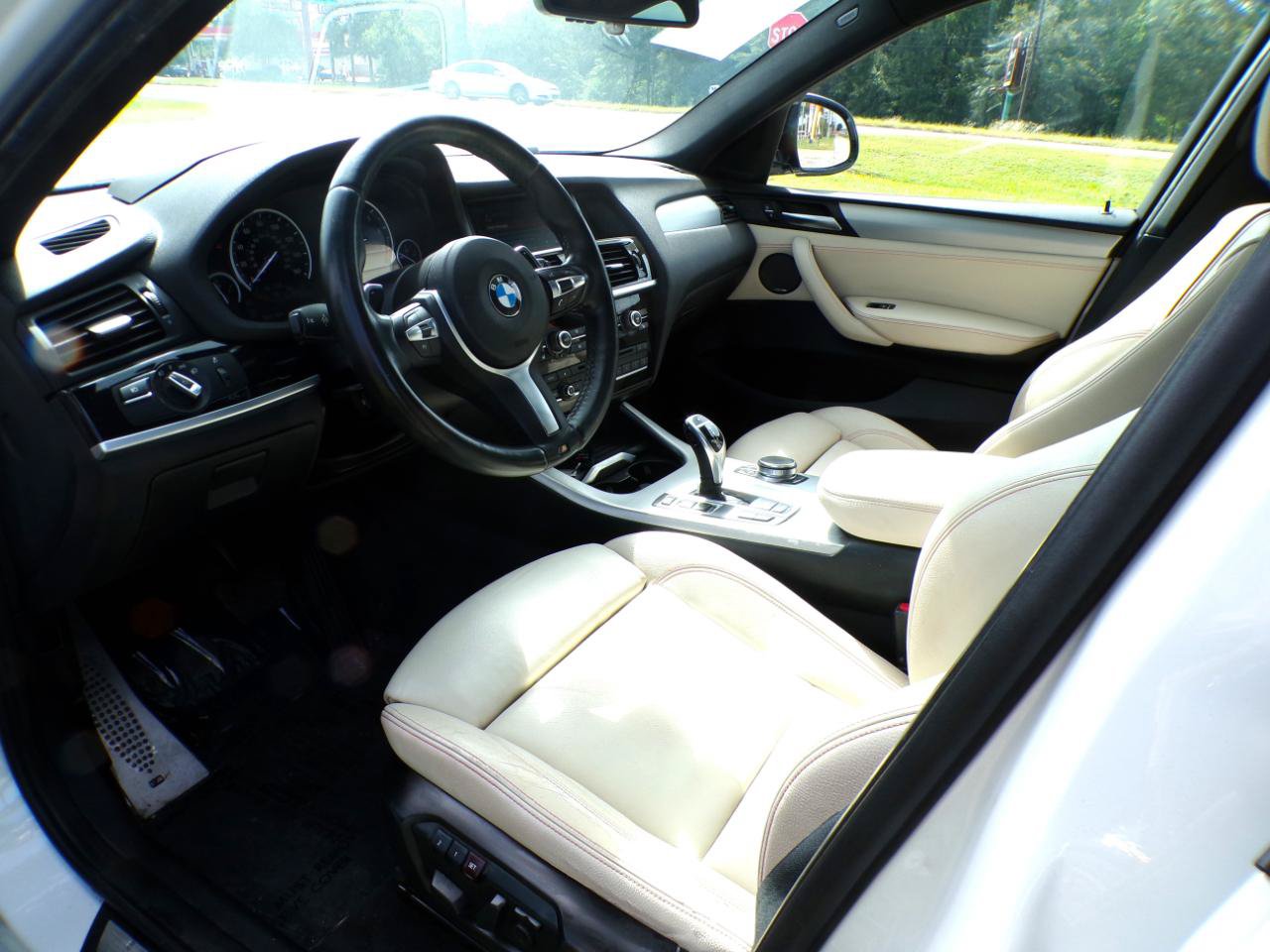 Used 2017 BMW X4 xDrive28i AWD/4WD image 22