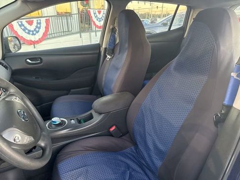 Used 2017 Nissan Leaf S image 10