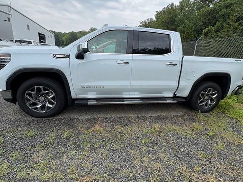 Used 2026 GMC Sierra 1500 SLT w/ SLT Premium Package AWD/4WD image 4