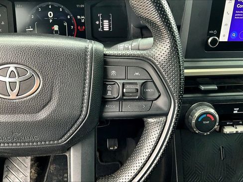 Used 2025 Toyota Tacoma SR image 14