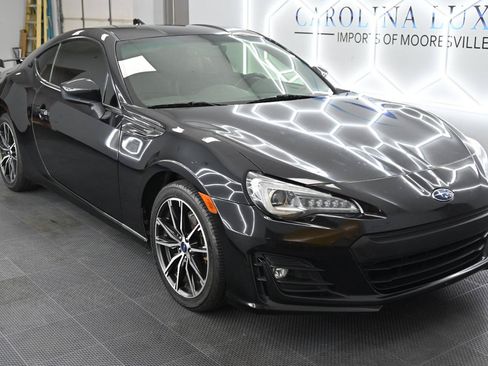 Used 2018 Subaru BRZ Limited w/ Popular Package #2 RWD image 5