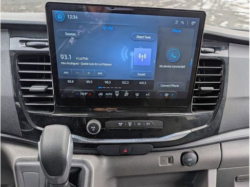 Used 2023 Ford Transit 350 XLT image 23