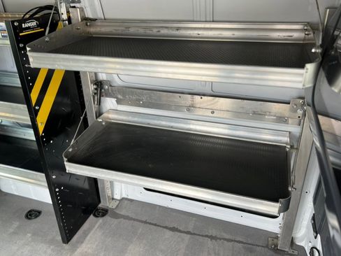 Used 2018 Mercedes-Benz Metris image 32