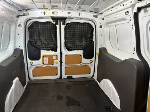 Used 2022 Ford Transit Connect XL FWD image 19