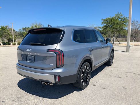 Used 2023 Kia Telluride SX Prestige AWD/4WD image 5