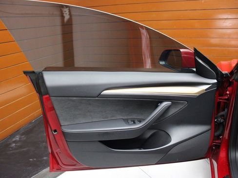 Used 2023 Tesla Model 3 Standard Range image 25