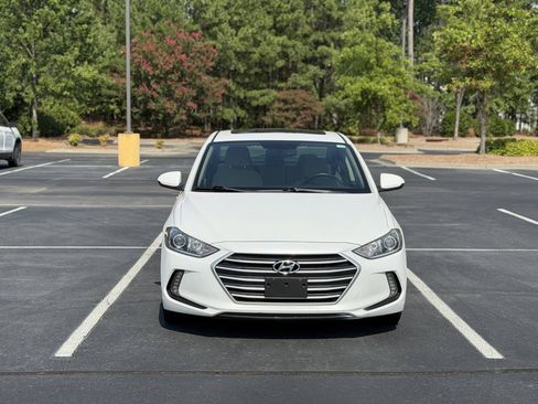Used 2017 Hyundai Elantra Value Edition FWD image 2