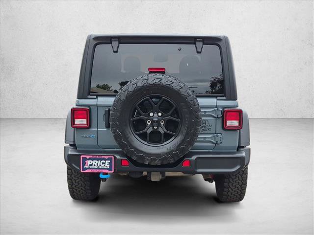 Used 2024 Jeep Wrangler Unlimited AWD/4WD image 7