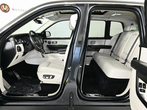 Used 2019 Rolls-Royce Cullinan image 56