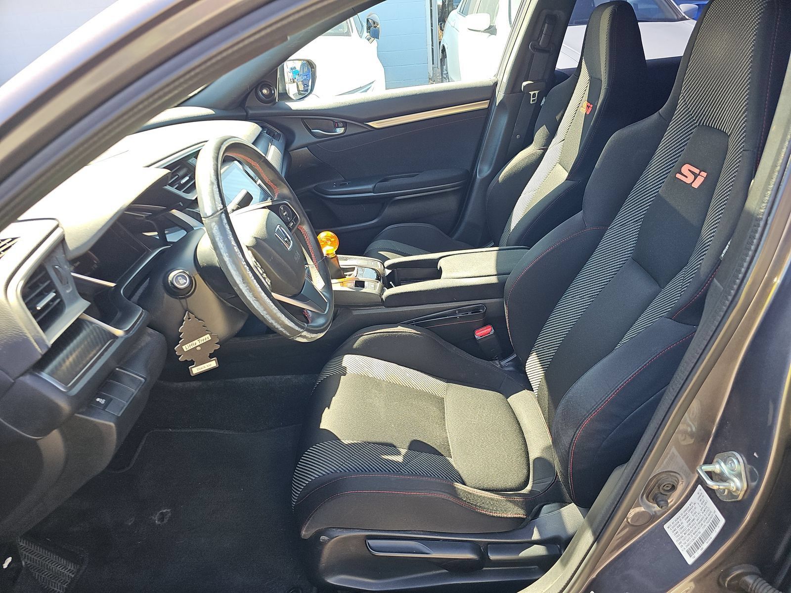 Used 2018 Honda Civic Si image 5