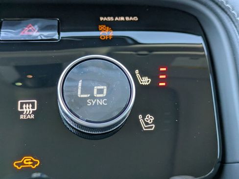 New 2026 INFINITI QX60 Luxe w/ Family Package image 23