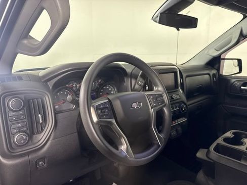 Used 2021 Chevrolet Silverado 1500 Custom Trail Boss w/ Safety Confidence Package AWD/4WD image 17