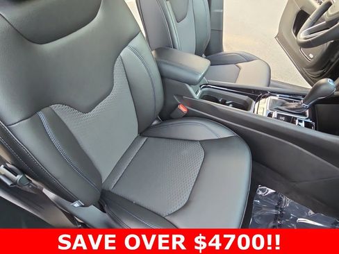 New 2025 Jeep Compass Latitude w/ Sun & Sound Group image 10