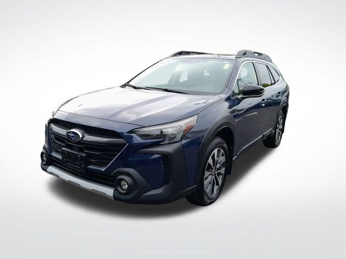 Used 2023 Subaru Outback Limited AWD/4WD image 3
