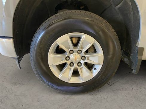 Used 2024 Chevrolet Silverado 1500 LT image 15