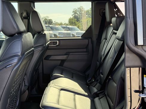 New 2025 Ford Bronco Badlands AWD/4WD image 15