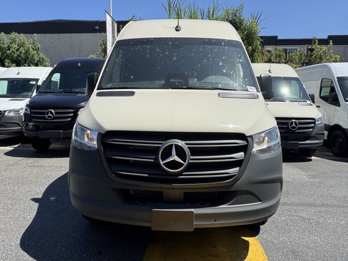 New 2025 Mercedes-Benz Sprinter 2500 image 5