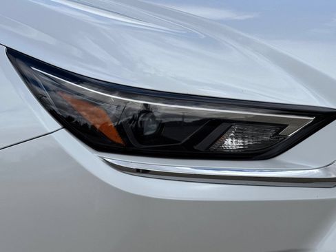 Used 2025 Toyota Grand Highlander AWD image 49