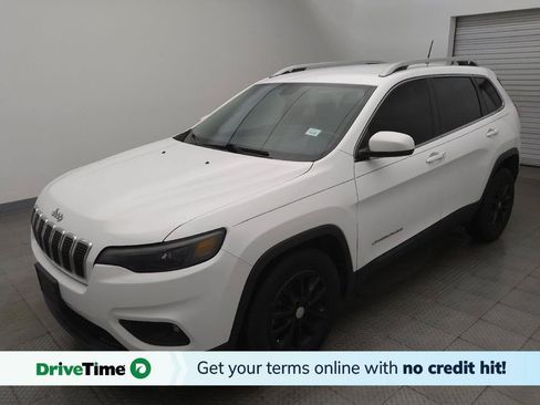 Used 2019 Jeep Cherokee Latitude Plus w/ Comfort/Convenience Group FWD image 1