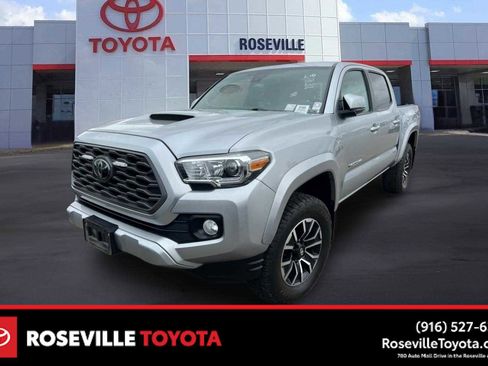 Used 2022 Toyota Tacoma TRD Sport w/ Technology Package AWD/4WD image 1