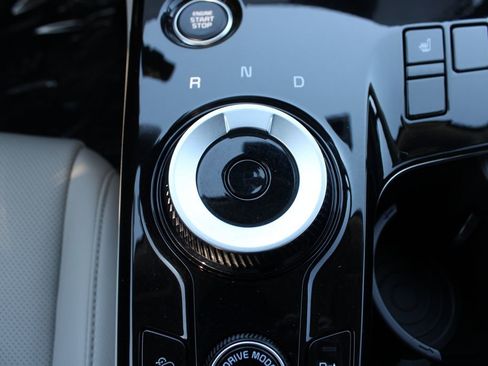 Used 2024 Kia Sportage EX image 21