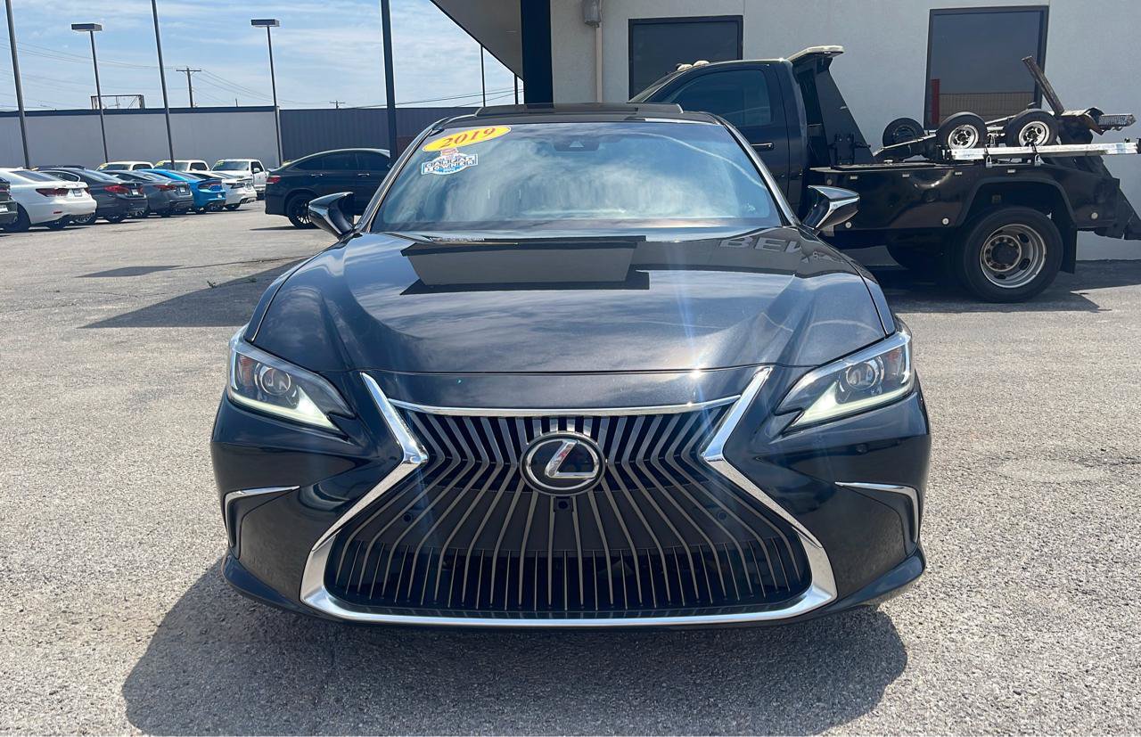 Used 2019 Lexus ES 350 w/ Accessory Package 2 FWD image 3