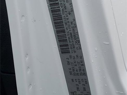 Used 2019 Jeep Wrangler Unlimited Sahara image 34