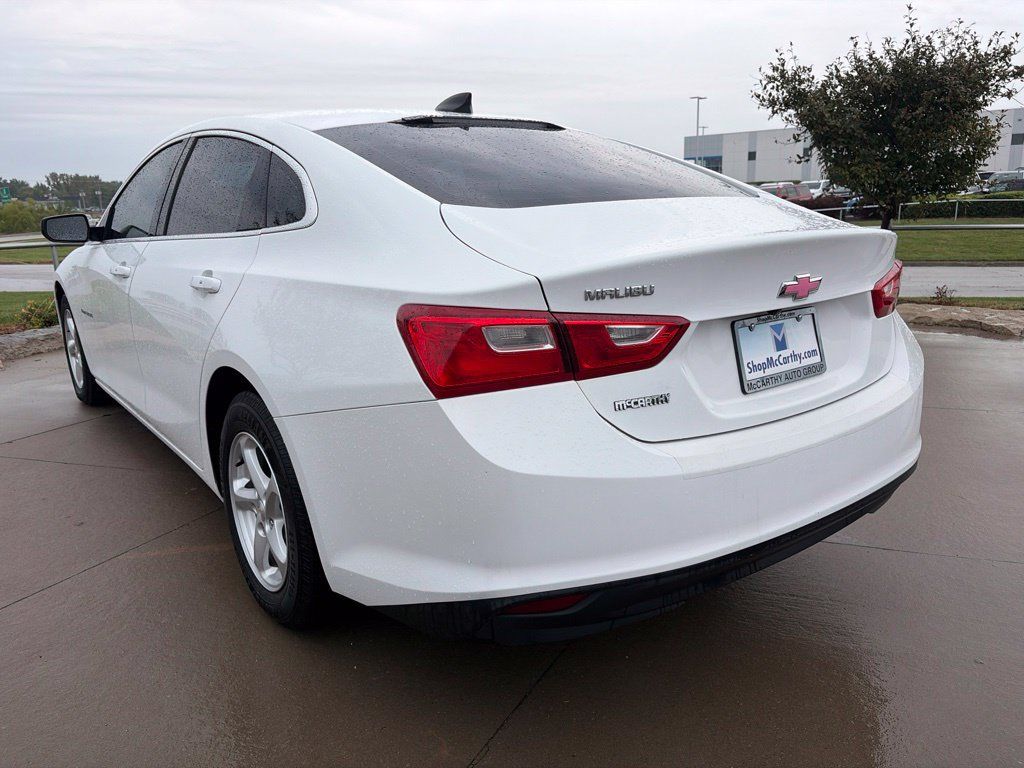 Used 2017 Chevrolet Malibu LS FWD image 17