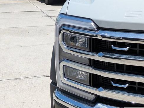 New 2026 Ford F550 4x4 Crew Cab Super Duty image 9