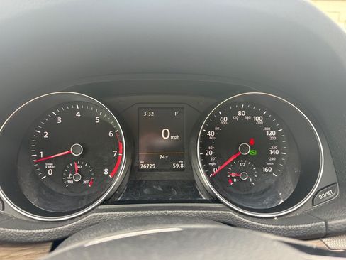Used 2017 Volkswagen Passat 1.8T SEL Premium FWD image 14
