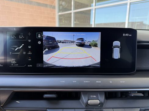 Used 2024 Kia EV9 Light Long Range RWD image 19