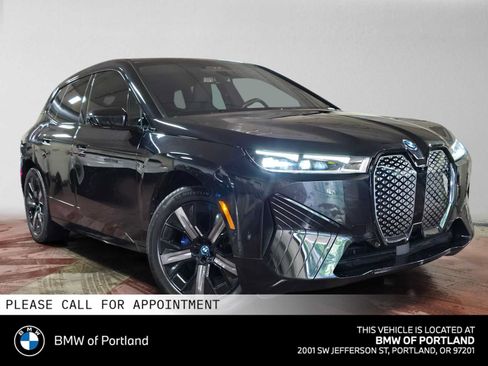 Used 2025 BMW iX xDrive50 AWD/4WD image 1
