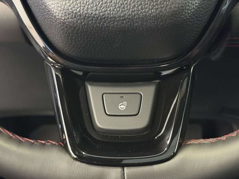 Used 2025 Honda Pilot Black Edition image 37