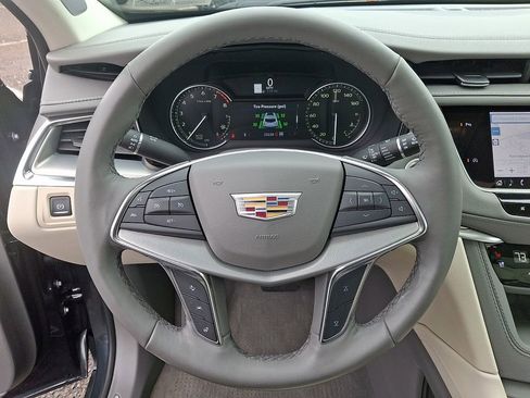 Certified 2023 Cadillac XT5 Premium Luxury image 18