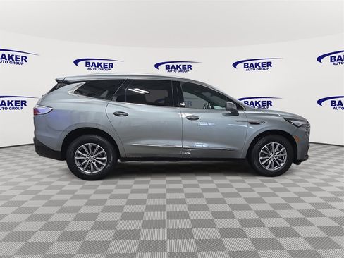 Certified 2023 Buick Enclave Essence image 4