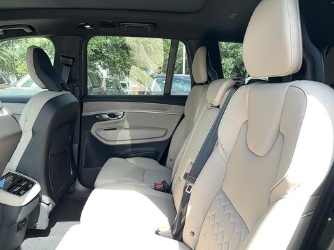 New 2026 Volvo XC90 B5 Core AWD/4WD image 16