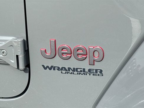 Used 2021 Jeep Wrangler Unlimited Rubicon image 7