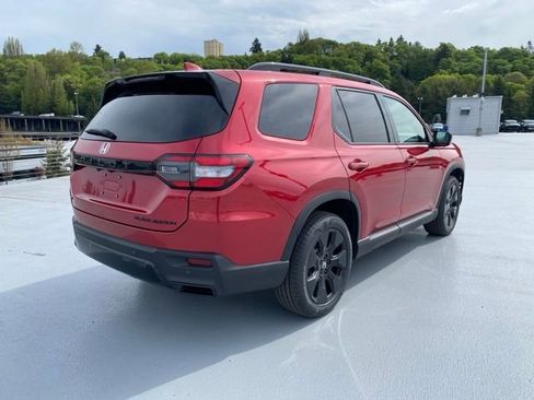 New 2026 Honda Pilot Black Edition image 11