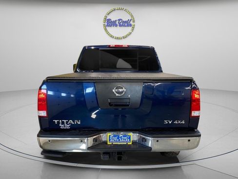 Used 2012 Nissan Titan SV w/ SV Premium Utility Pkg AWD/4WD image 4
