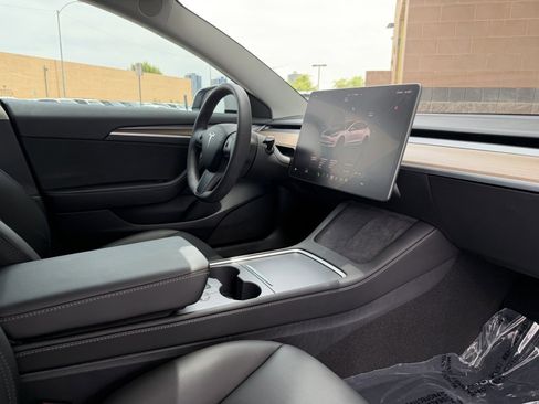 Used 2023 Tesla Model 3 Performance AWD/4WD image 43