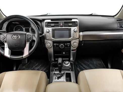 Used 2016 Toyota 4Runner SR5 Premium AWD/4WD image 17