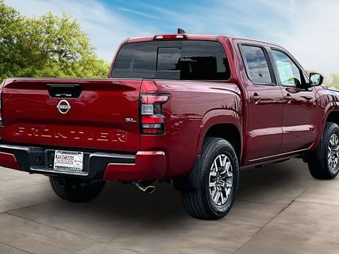 Certified 2024 Nissan Frontier SL RWD image 6