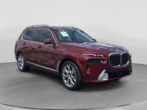 Used 2024 BMW X7 xDrive40i w/ Premium Package AWD/4WD image 7
