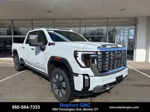 New 2026 GMC Sierra 2500 Denali w/ Denali Reserve Package AWD/4WD image 1
