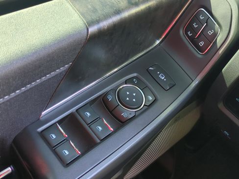 Used 2023 Ford F450 Lariat w/ Lariat Ultimate Package image 21