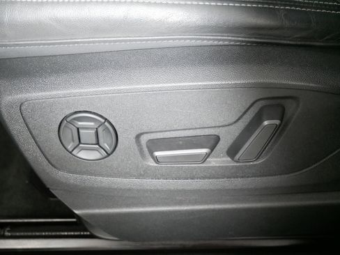 Used 2021 Audi e-tron Premium w/ Towing Package AWD/4WD image 20
